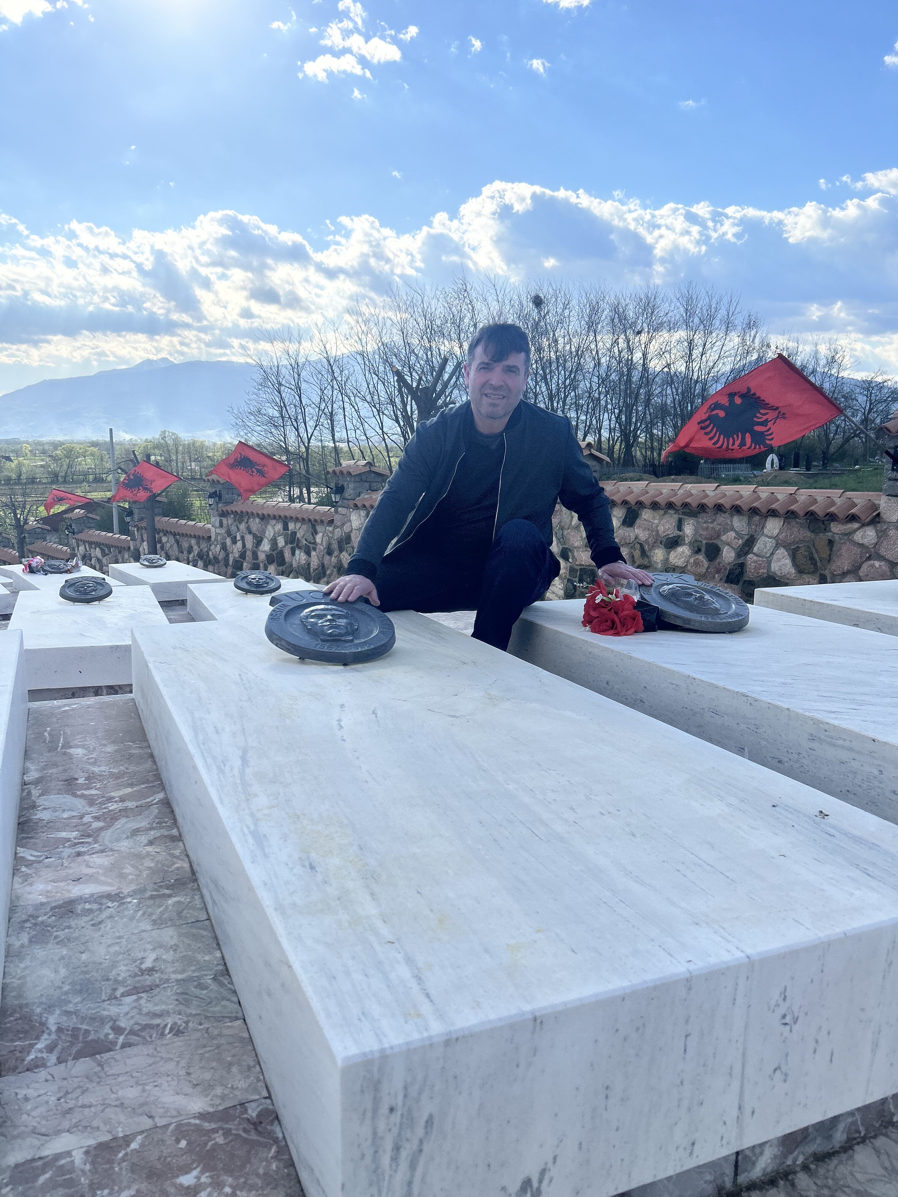 Nga Kosova e Shkatërruar nga Lufta te Ëndrra Amerikane: Rrugëtimi Frymëzues i Milaim Ukehaxhajt 1 IMG 5435 1 rotated